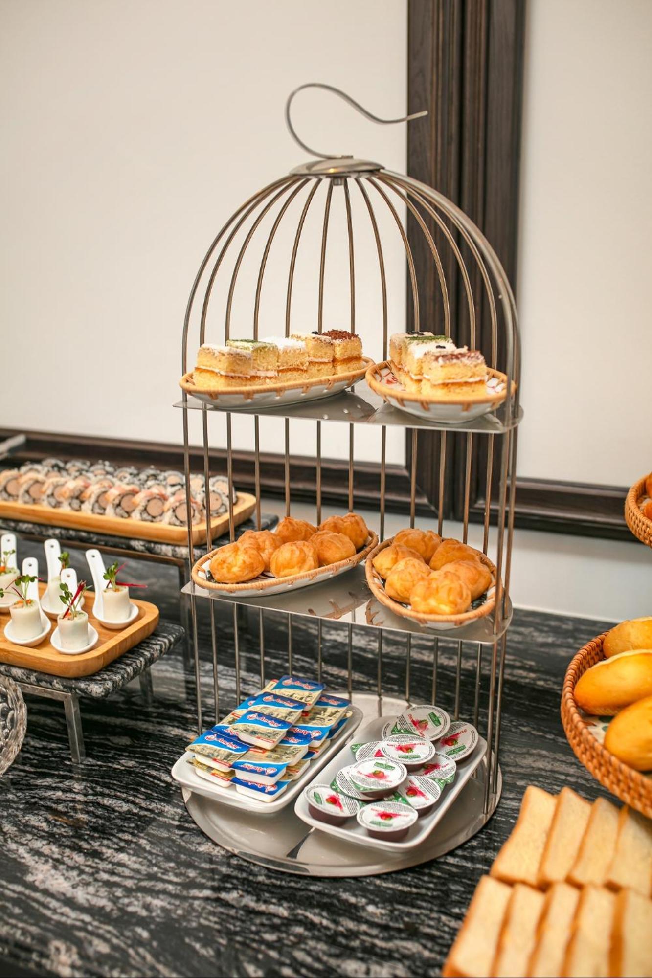 Media Central Hotel & Spa Ханой Экстерьер фото