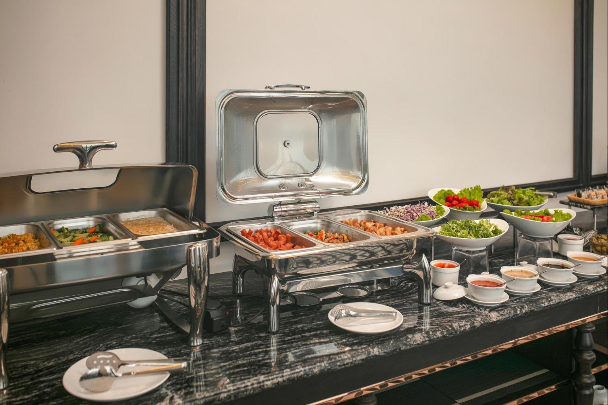 Media Central Hotel & Spa Ханой Экстерьер фото